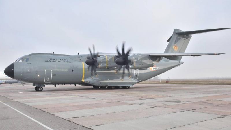 ВВС Казахстана получили новый военно-транспортный самолет А-400М